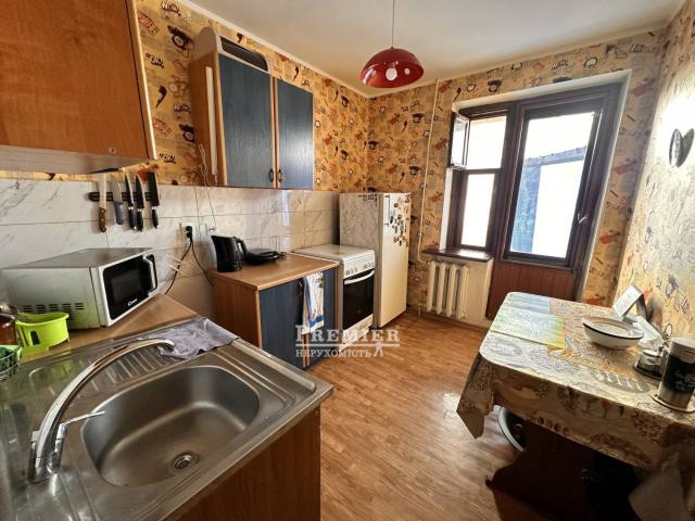 Квартира продажа в Великодолинском, Днепропетровской области
