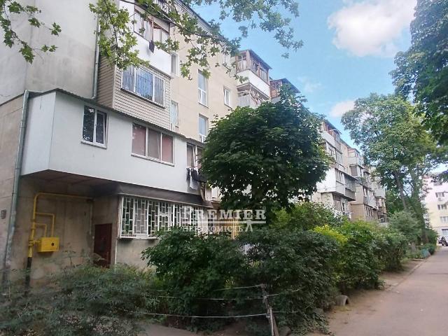Квартира продажа в Великодолинском, Днепропетровской области