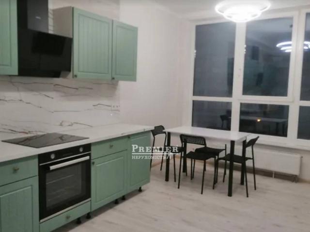 Квартира продажа в Великодолинском, Днепропетровской области