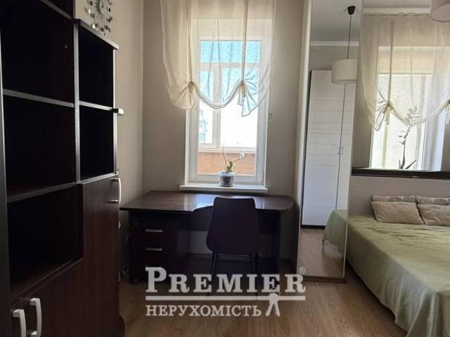 Квартира продажа в Великодолинском, Днепропетровской области