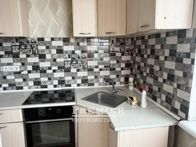 Квартира продажа в Великодолинском, Днепропетровской области