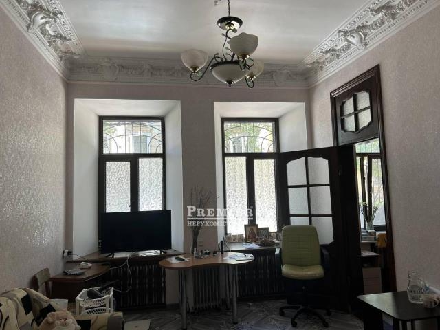 Квартира продажа в Великодолинском, Днепропетровской области