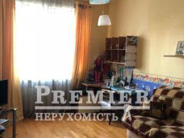 Квартира продажа в Великодолинском, Днепропетровской области