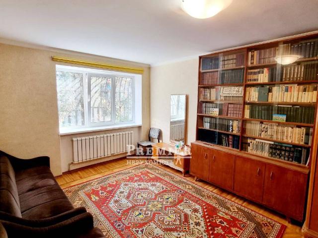 Квартира продажа в Великодолинском, Днепропетровской области