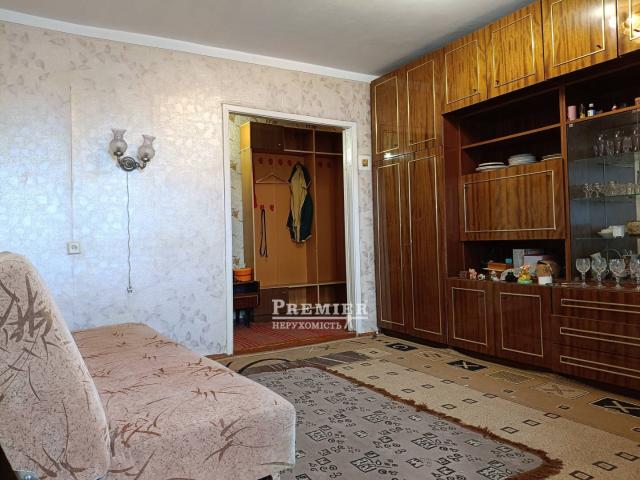 Квартира продажа в Великодолинском, Днепропетровской области