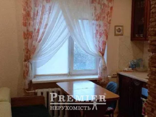 Квартира продажа в Великодолинском, Днепропетровской области