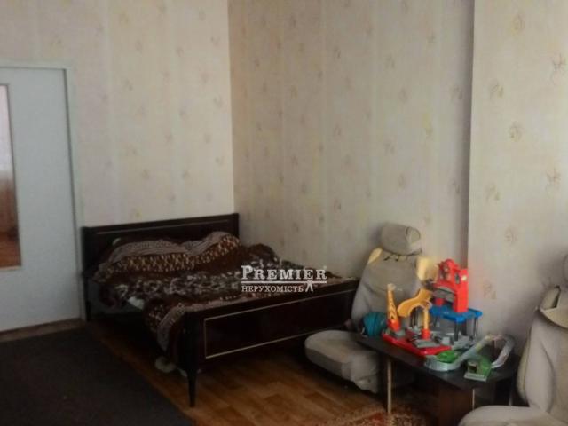 Квартира продажа в Великодолинском, Днепропетровской области