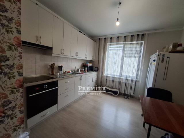 Квартира продажа в Великодолинском, Днепропетровской области