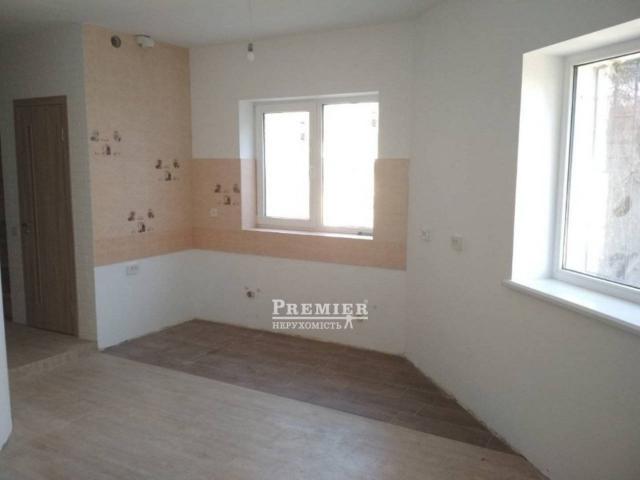 Недвижимость продажа в Великодолинском, Днепропетровской области