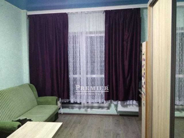 Квартира продажа в Великодолинском, Днепропетровской области