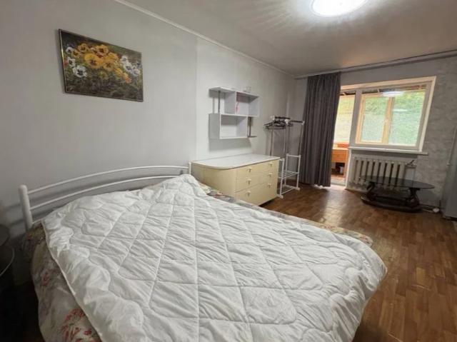 Квартира продажа в Великодолинском, Днепропетровской области