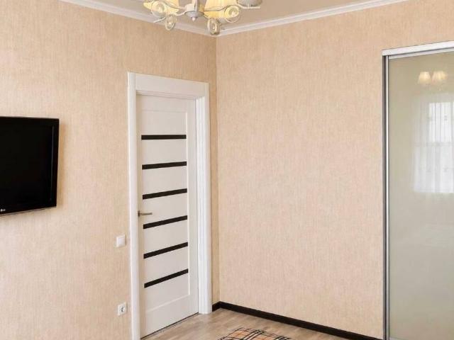 Квартира продажа в Великодолинском, Днепропетровской области