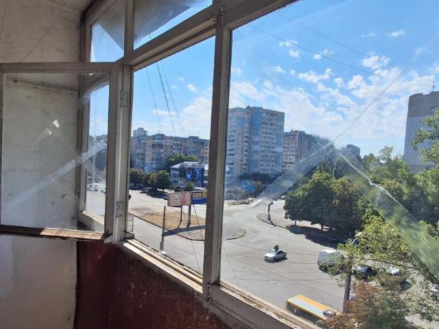 Квартира продажа в Великодолинском, Днепропетровской области