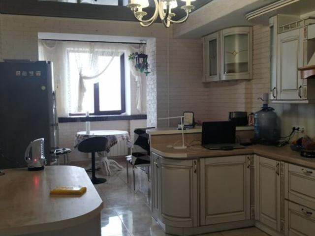 Квартира продажа в Великодолинском, Днепропетровской области