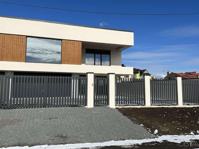 Дом продажа в Ровно