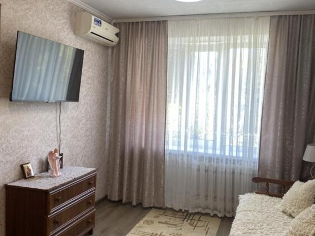 Квартира продажа в Великодолинском, Днепропетровской области