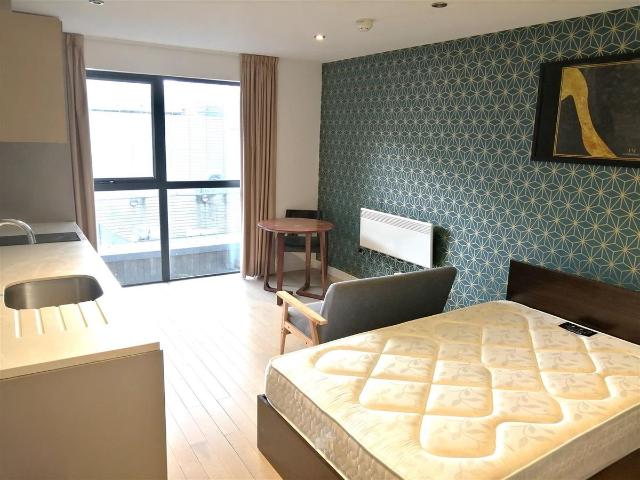 Studio for rent in City Centre, Calderstones