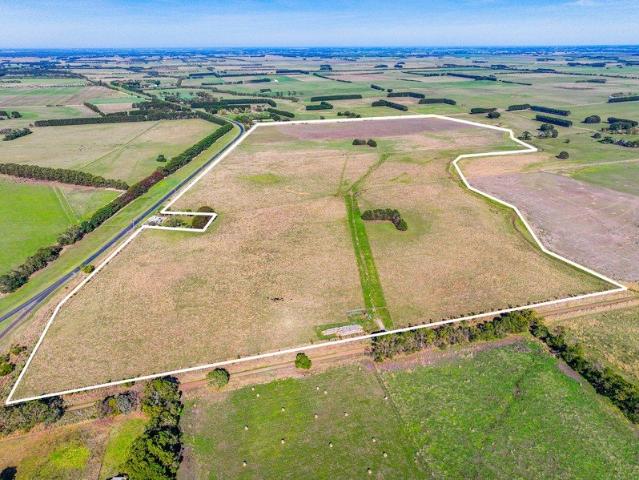 Land for sale in Ballangeich, Victoria