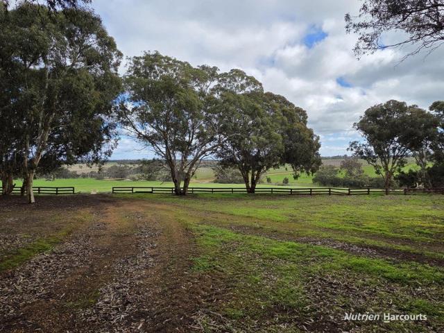 Cottage for sale in Cranbrook, Western Australia