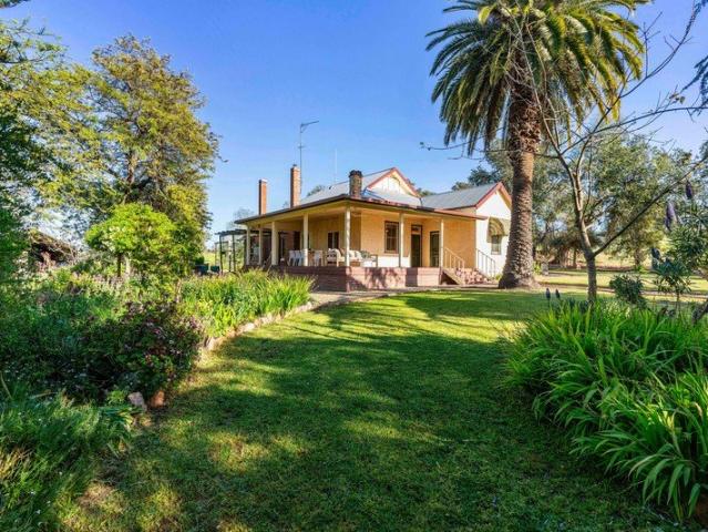Cottage for sale in Mangoplah, Wagga Wagga City Council