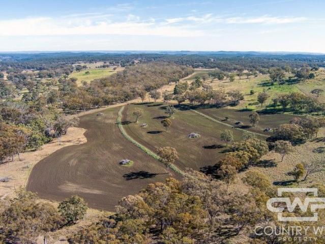 Cottage for sale in Emmaville, New South Wales