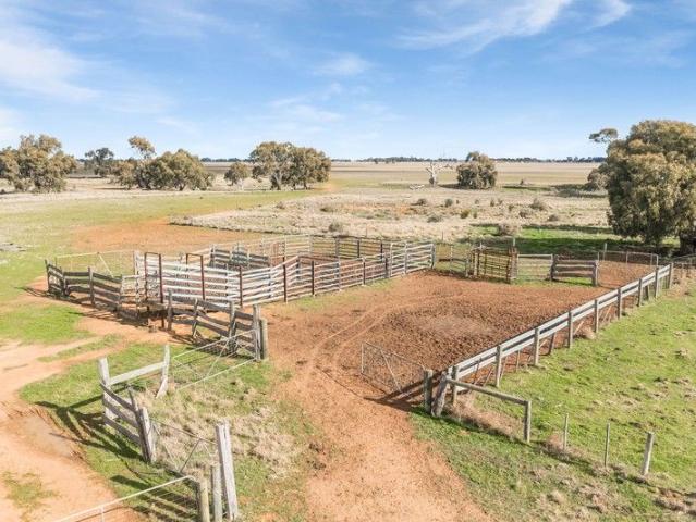 Cottage for sale in Torrumbarry, Victoria