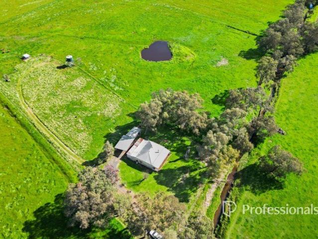 Cottage for sale in Benger, Western Australia