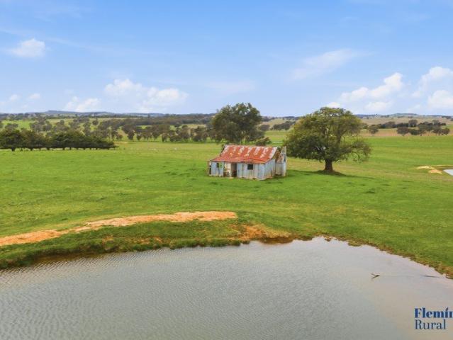 Cottage for sale in Laverstock, New South Wales