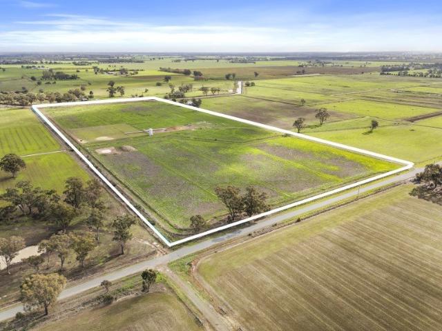 Cottage for sale in Tallygaroopna, Victoria