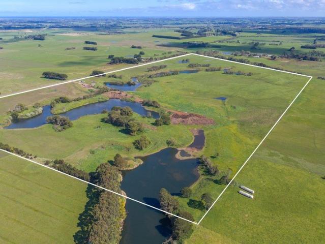 Land for sale in Panmure, Victoria