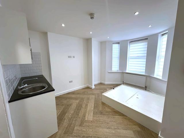 Studio for rent in Talbot Village, Bournemouth