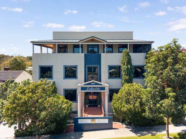 Office for rent in West Leederville, Town of Cambridge