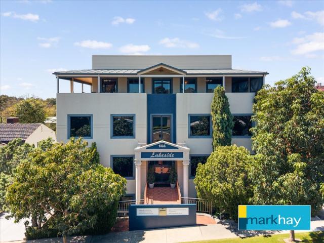 Office for rent in West Leederville, Town of Cambridge
