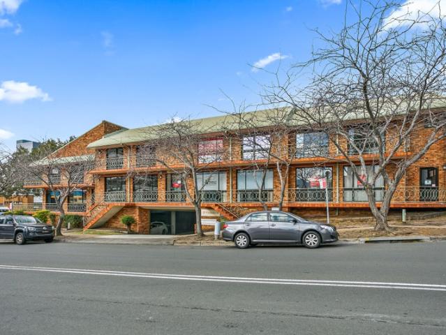 Office for sale in Wollongong West, New South Wales