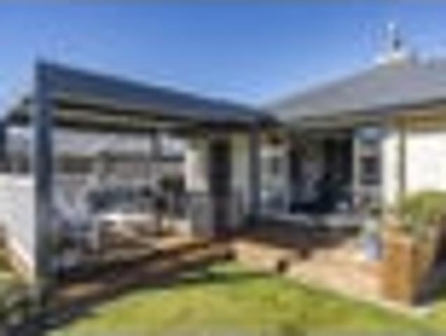 House for sale in Oxford, Canterbury