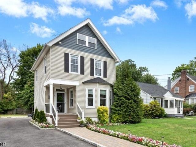 House for sale in Springfield, New Jersey