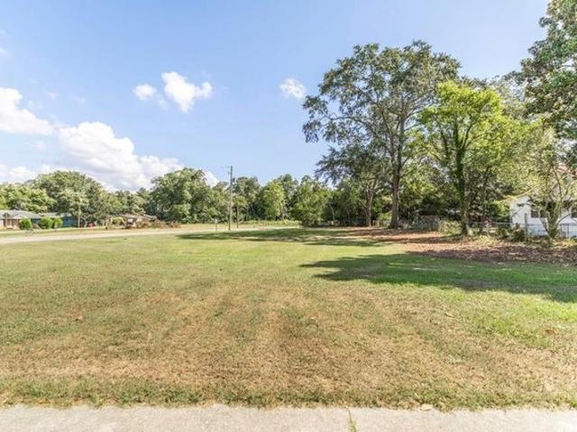 Land for sale in Hawkinsville, Pulaski County