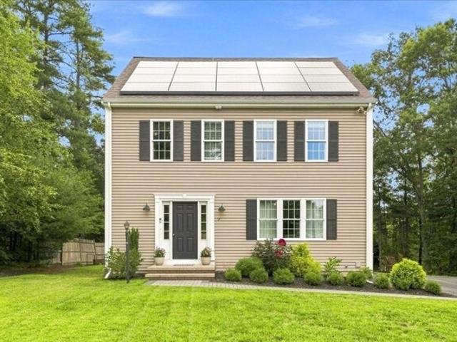 House for sale in Hanson, Massachusetts