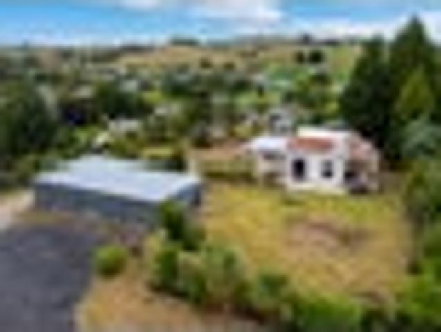 House for sale in Otakou