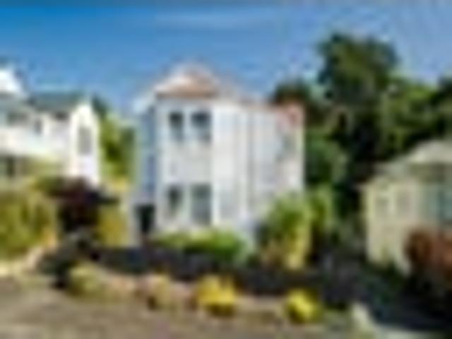 House for sale in Otakou