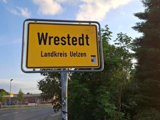 Erdgeschosswohnung kaufen in Wieren, Niedersachsen
