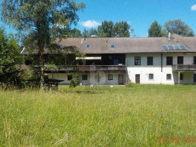 Wohnung kaufen in Bad Endorf, Bayern