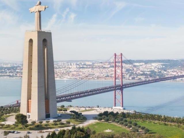Prédio venda em Torcatas, Almada