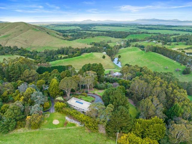 Cottage for sale in Foster, Victoria