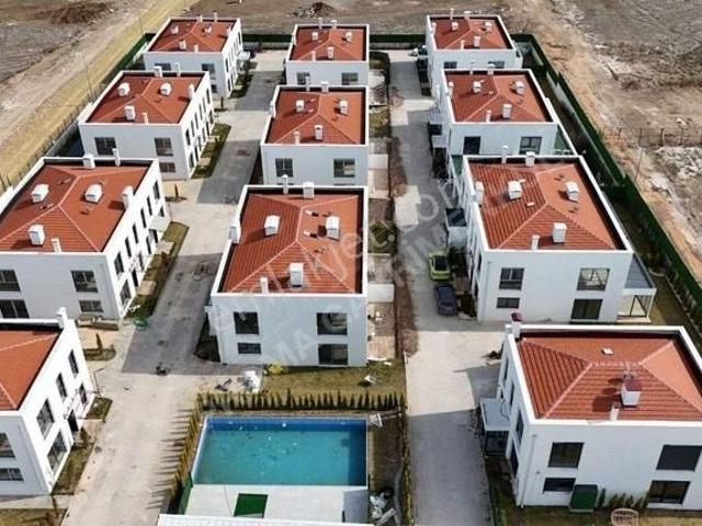 Tepebaşi içerisinde satılık Villa