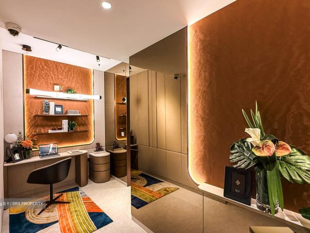 Condominium for sale in Tanglin Road