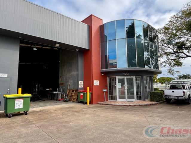 Warehouse for rent in Toombul, Queensland