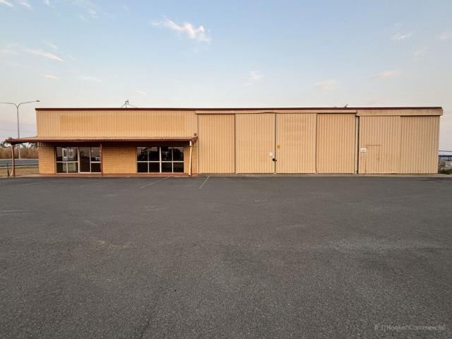 Warehouse for rent in Charlton, Toowoomba