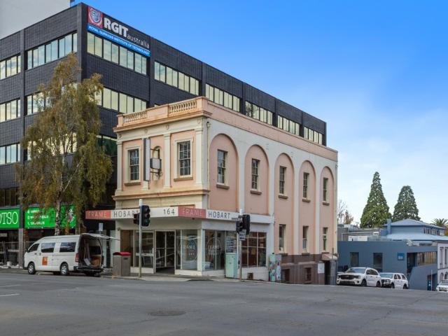 Showroom for rent in Hobart