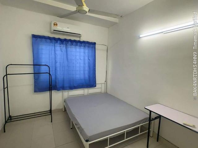 Room for rent in Petaling, Alam Impian